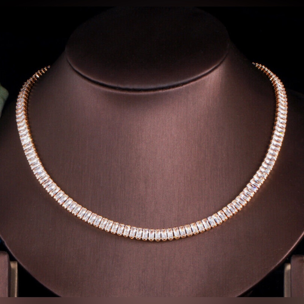 NWT Luxury Party Wedding Dainty Minimalist Electric Picks Tennis Necklace